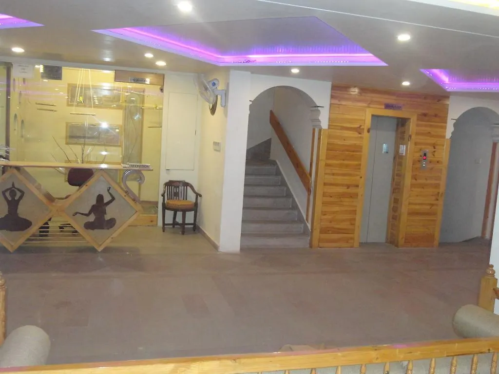 Hotel Banaras Haveli Varanasi 3*,  India