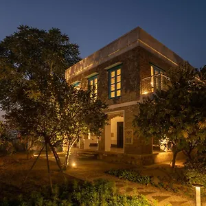 lohonostays-library-sadhrana-bagh.top-gurgaonhotels.com/