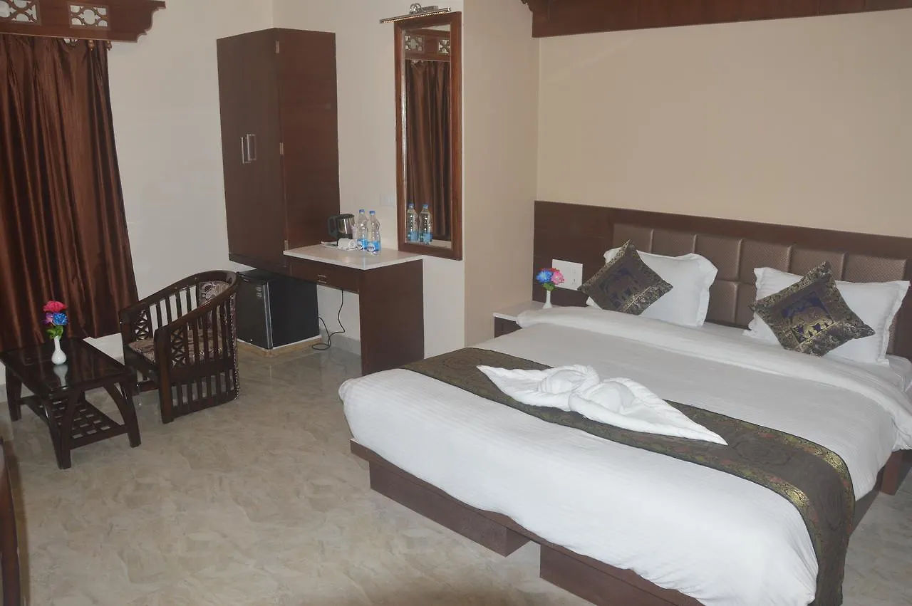 Hotel Banaras Haveli Varanasi 3*,